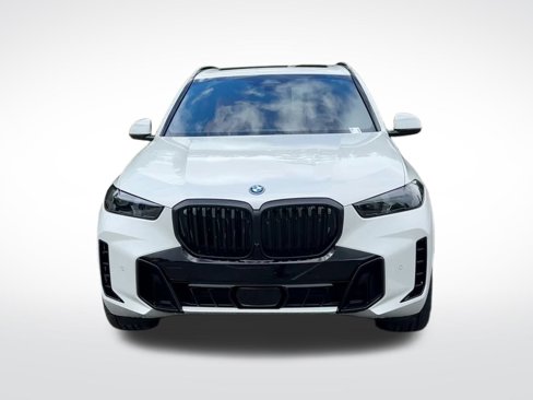 New 2026 BMW X5 xDrive50e w/ M Sport Package image 3