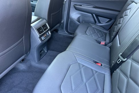 New 2026 Volkswagen Atlas SE image 11