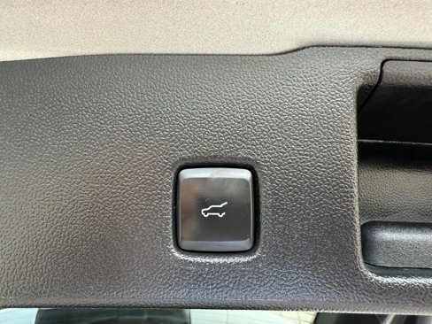 Used 2021 Ford Escape SEL image 38