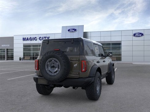 New 2025 Ford Bronco Badlands image 8