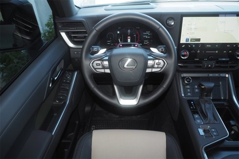 Used 2025 Lexus GX 550 image 20