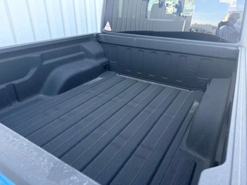 Used 2024 Jeep Gladiator Sport image 8