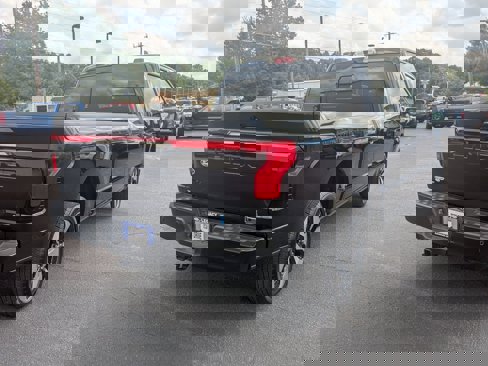 New 2025 Ford F150 Lightning Platinum image 4