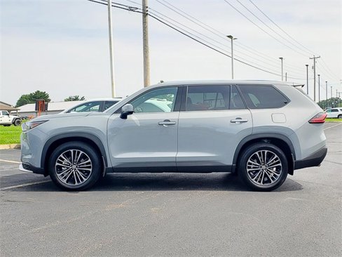 Used 2025 Toyota Grand Highlander AWD Hybrid image 4