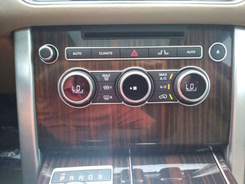 Used 2016 Land Rover Range Rover HSE image 24