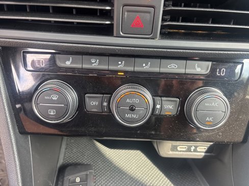 Used 2022 Volkswagen Jetta SE image 15