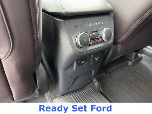 New 2025 Ford Explorer Platinum image 15
