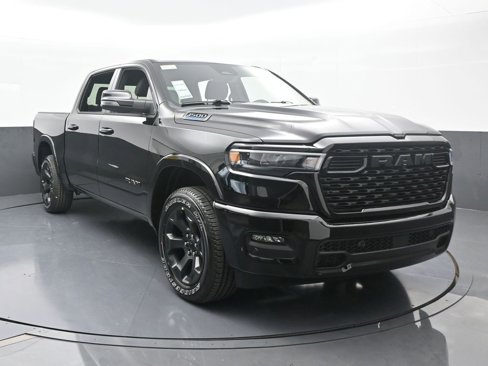 New 2025 RAM 1500 4x4 Crew Cab image 9