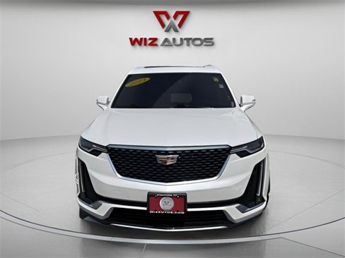 Used 2023 Cadillac XT6 Luxury image 2