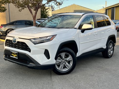 Used 2023 Toyota RAV4 LE image 1