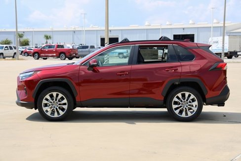 New 2025 Toyota RAV4 XLE Premium image 5