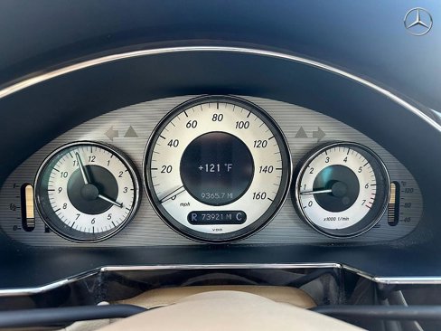 Used 2010 Mercedes-Benz CLS 550 w/ Premium I Pkg image 17