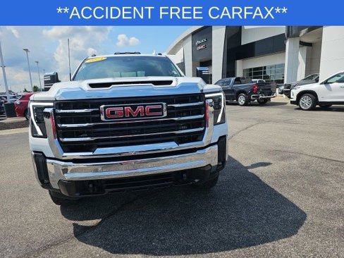 Used 2024 GMC Sierra 3500 SLT w/ SLT Premium Package image 6