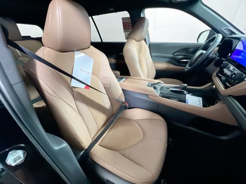 New 2026 Toyota Grand Highlander AWD Hybrid image 31