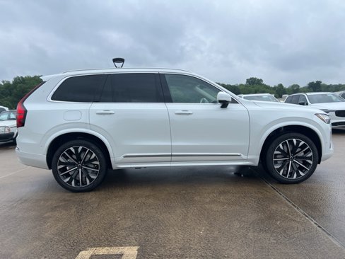 New 2026 Volvo XC90 B6 Ultra image 9