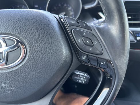 Used 2018 Toyota C-HR image 18