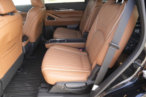 New 2026 INFINITI QX60 Autograph w/ Dark Cargo Package image 19