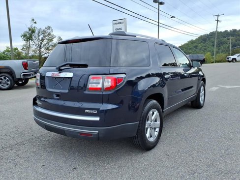 Used 2015 GMC Acadia SLE image 4