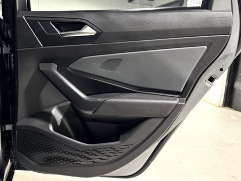 Used 2025 Volkswagen Jetta SE image 28