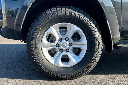 Used 2024 Toyota 4Runner SR5 Premium image 9