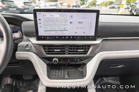 Used 2025 Ford Explorer Platinum w/ Ultimate Package image 28