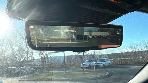 New 2025 Land Rover Range Rover SV image 17