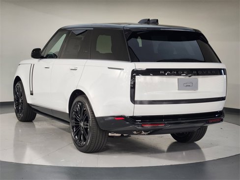New 2025 Land Rover Range Rover SE image 7