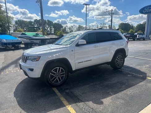 Used 2020 Jeep Grand Cherokee Laredo w/ Quick Order Package 2BN North image 2