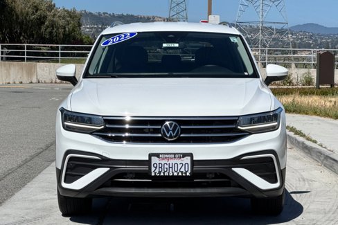 Used 2022 Volkswagen Tiguan SE image 9