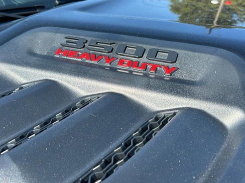 New 2025 RAM 3500 Limited image 9