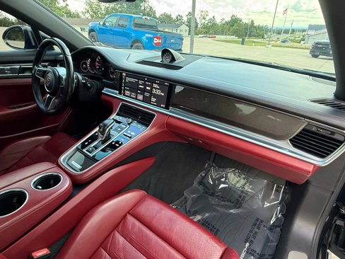 Used 2018 Porsche Panamera 4S image 57