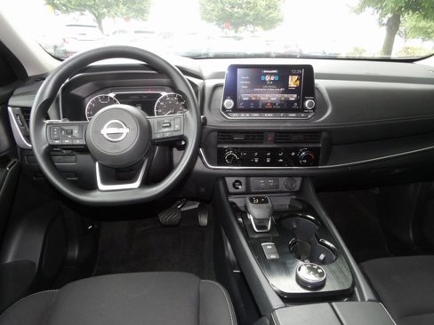 Certified 2024 Nissan Rogue S image 16