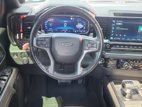 Used 2022 Chevrolet Silverado 1500 ZR2 image 29