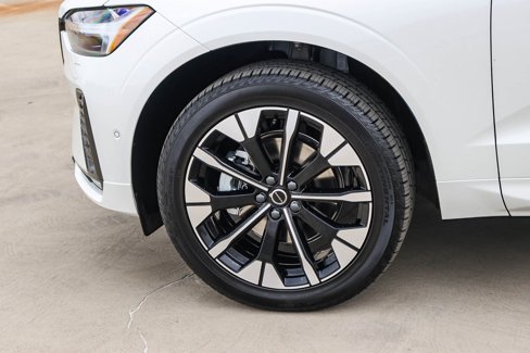 New 2026 Volvo XC60 B5 Plus w/ Protection Package Premier image 9