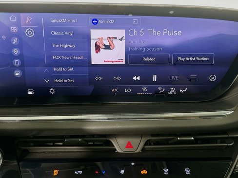 Used 2025 Buick Envision Preferred image 17