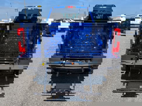 New 2026 Ford F450 Platinum w/ FX4 Off-Road Package image 11