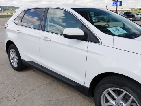 Used 2024 Ford Edge SEL image 10