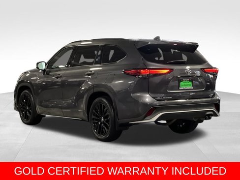 Certified 2023 Toyota Highlander XSE image 3