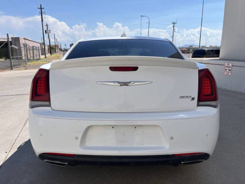Used 2018 Chrysler 300 S w/ 300S Premium Group image 5