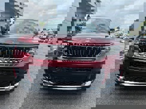New 2024 Jeep Grand Cherokee L Laredo w/ Trailer Tow Package image 3