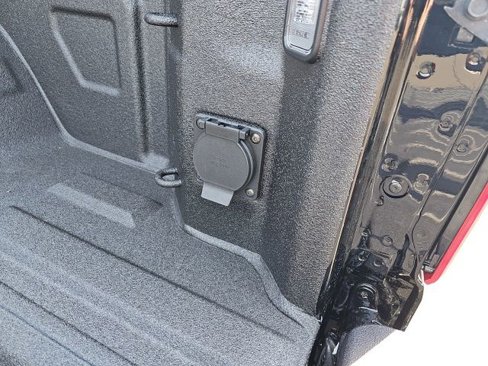 New 2026 Chevrolet Silverado 1500 LTZ w/ LTZ Premium Package image 11