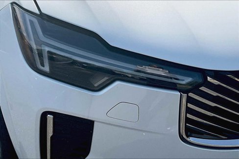 New 2026 Volvo XC90 B5 Core w/ Protection Package Premier image 14