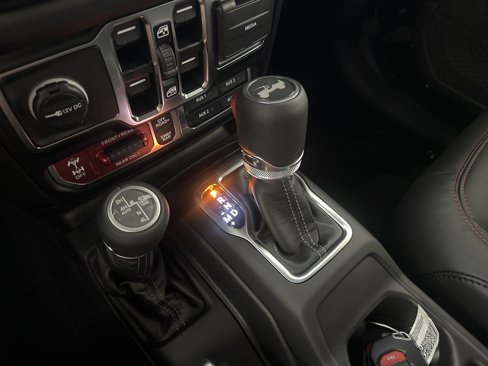 New 2025 Jeep Wrangler Unlimited Rubicon image 19