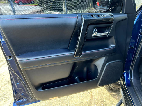 Used 2022 Toyota 4Runner TRD Off-Road Premium image 9