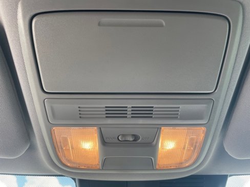 Used 2021 Honda CR-V Special Edition image 17