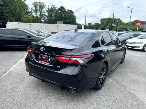 Used 2021 Toyota Camry SE image 7