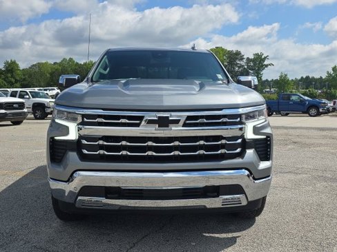Used 2025 Chevrolet Silverado 1500 LTZ w/ Z71 Off-Road Package image 8