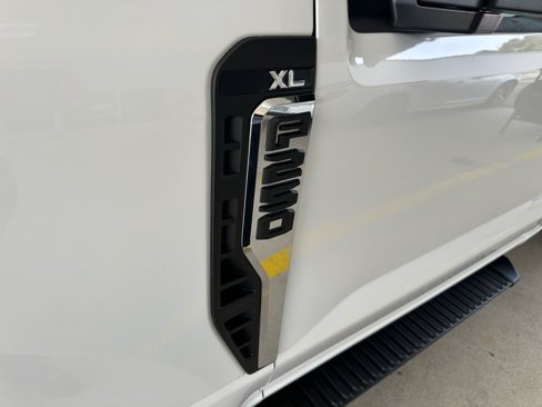 New 2026 Ford F250 XL image 5