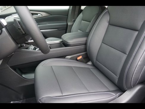 New 2026 Chevrolet Traverse LT w/ Midnight/Sport Edition image 3