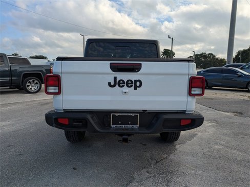Used 2024 Jeep Gladiator Sport image 4